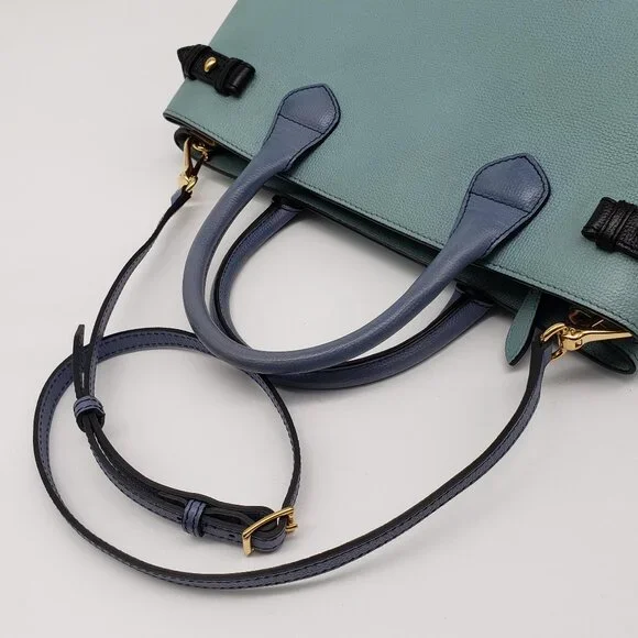 Authentic Burberry Banner Leather Satchel Bag 250-022026 - Picture 8 of 16